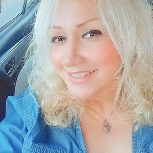 Meet your Posher, Airam